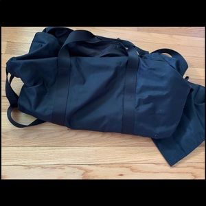 Lululemon black duffel bag gym travel bag